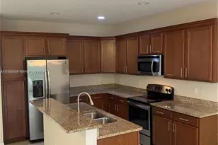 5236 SW 77th Way, Davie, FL 33328 - Photo 7