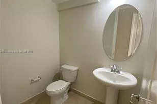 5236 SW 77th Way, Davie, FL 33328 - Photo 5