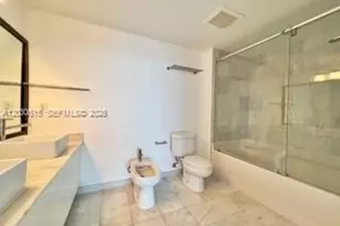 601 NE 36th St, Miami, FL 33137 - Photo 27