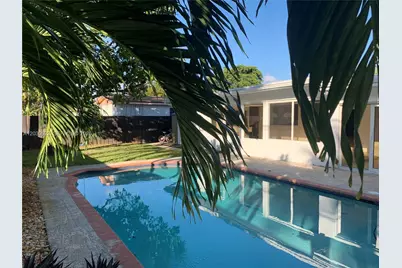 19340 NE 18th Ct #19340, Miami, FL 33179 - Photo 11