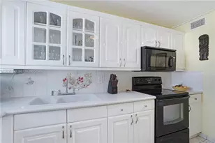 245 18th St, Miami Beach, FL 33139 - Photo 17