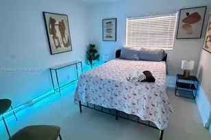 119 SE 9th St, Hallandale Beach, FL 33009 - Photo 3