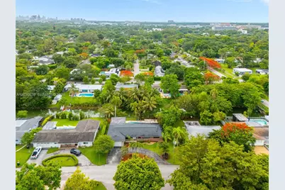6311 SW 65th Ave, South Miami, FL 33143 - Photo 9
