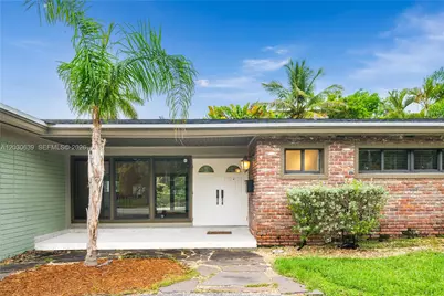 6311 SW 65th Ave, South Miami, FL 33143 - Photo 3