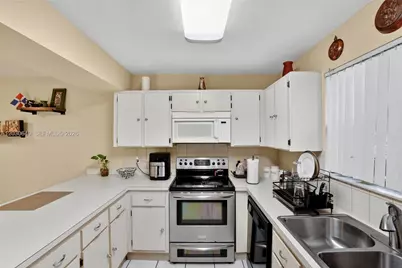 14250 SW 94th Cir Ln #104-31, Miami, FL 33186 - Photo 13