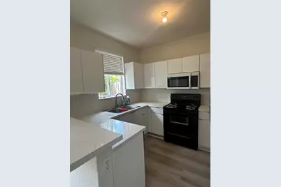 2330 SE 10th St #2330, Homestead, FL 33035 - Photo 5