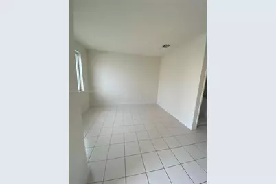 2330 SE 10th St #2330, Homestead, FL 33035 - Photo 5