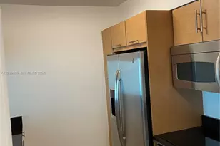 31 SE 5th St, Miami, FL 33131 - Photo 9
