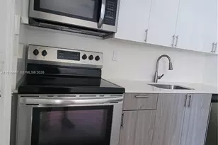 2150 SW 26th St, Miami, FL 33133 - Photo 13