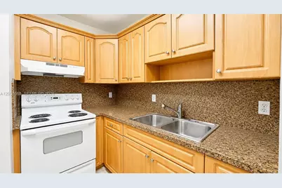 9100 SW 137th Ter #4-3, Miami, FL 33176 - Photo 3