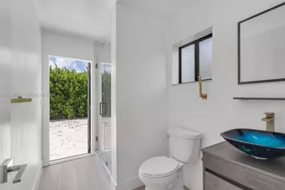 9340 NW 32nd St, Sunrise, FL 33351 - Photo 17