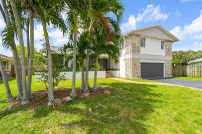 9340 NW 32nd St, Sunrise, FL 33351 - Photo 3