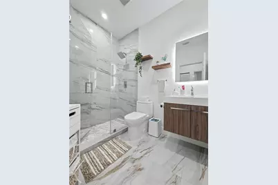 10718 NW 76th Ln, Doral, FL 33178 - Photo 19