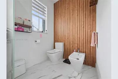 10718 NW 76th Ln, Doral, FL 33178 - Photo 31