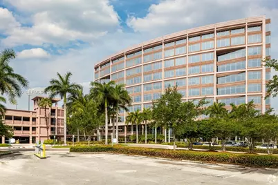 1000 NW 57 Ct #930, Miami, FL 33126 - Photo 17