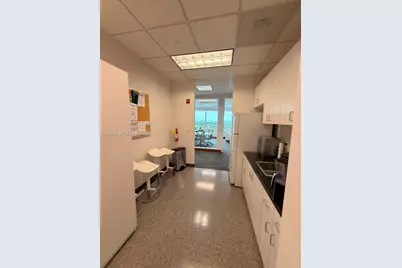 1000 NW 57 Ct #930, Miami, FL 33126 - Photo 15