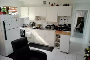 10812 SW 33rd St, Miami, FL 33165 - Photo 13