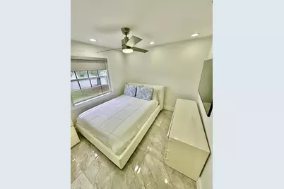 10791 SW 10th Pl #0, Davie, FL 33324 - Photo 29