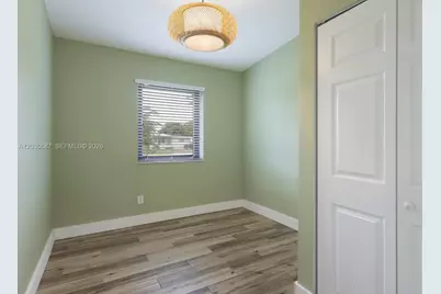 11431 SW 40th Ter, Miami, FL 33165 - Photo 17