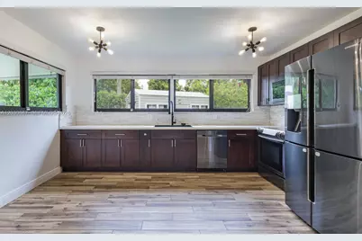 11431 SW 40th Ter, Miami, FL 33165 - Photo 11