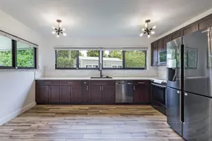11431 SW 40th Terrace, Miami, FL 33165 - Photo 11