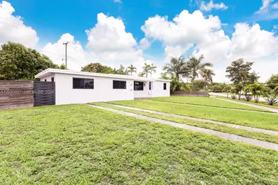 11431 SW 40th Ter, Miami, FL 33165 - Photo 1