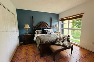 8775 Park Blvd, Miami, FL 33172 - Photo 13