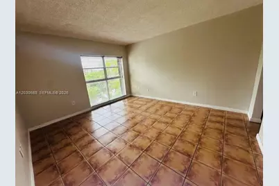 8775 Park Blvd #309, Miami, FL 33172 - Photo 9