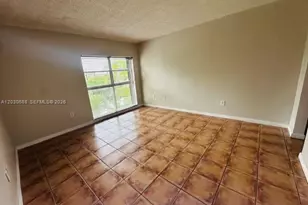 8775 Park Blvd, Miami, FL 33172 - Photo 9