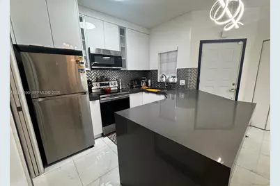 18306 NW 68th Ave #A, Hialeah, FL 33015 - Photo 11