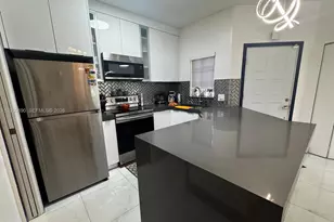 18306 NW 68th Ave, Hialeah, FL 33015 - Photo 11