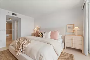 1800 Sunset Harbour Dr, Miami Beach, FL 33139 - Photo 25