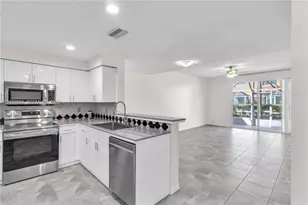 1393 Barcelona Way, Weston, FL 33327 - Photo 7