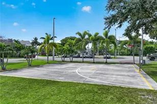 889 Hamilton Dr, Homestead, FL 33034 - Photo 47