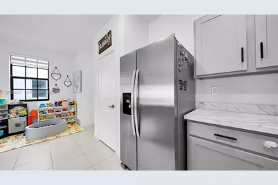 1147 SW 7th Ct, Florida City, FL 33034 - Photo 7