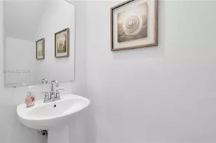 1147 SW 7th Ct, Florida City, FL 33034 - Photo 17