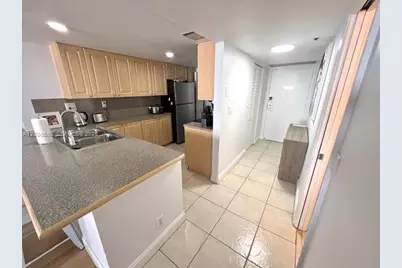 1717 N Bayshore Dr #A-1450, Miami, FL 33132 - Photo 11