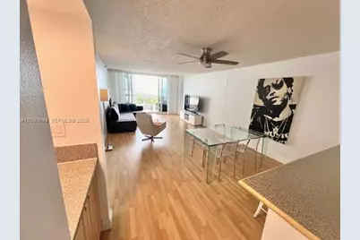 1717 N Bayshore Dr #A-1450, Miami, FL 33132 - Photo 5