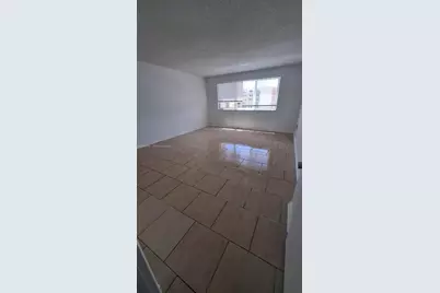 6950 Miami Gardens Dr #2-304, Hialeah, FL 33015 - Photo 3