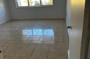 6950 Miami Gardens Dr, Hialeah, FL 33015 - Photo 9