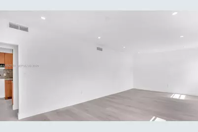 1365 NW 55th Ter #B, Miami, FL 33142 - Photo 3
