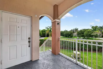 2721 SE 12th Pl #206, Homestead, FL 33035 - Photo 5