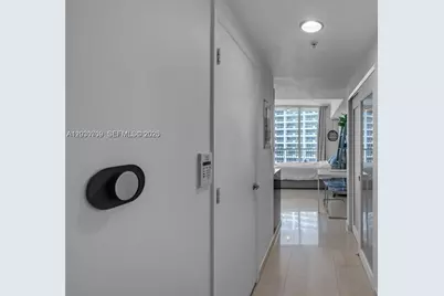 1750 N Bayshore Dr #1204, Miami, FL 33132 - Photo 3