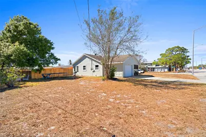 1526 SE Port St Lucie Blvd, Port Saint Lucie, FL 34952 - Photo 5