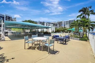 1000 Parkview Dr #104, Hallandale Beach, FL 33009 - Photo 53