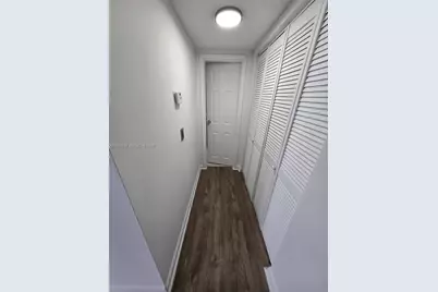 [Address not provided], North Miami, FL 33181 - Photo 3