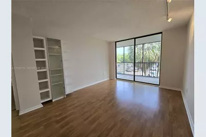 900 NE 195th St #215, Miami, FL 33179 - Photo 19