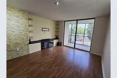900 NE 195th St #215, Miami, FL 33179 - Photo 5