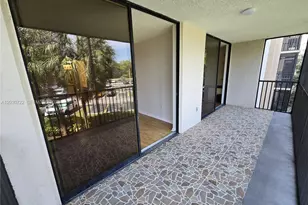 900 NE 195th St, Miami, FL 33179 - Photo 47