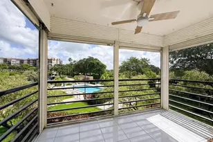 1300 St Charles Pl, Pembroke Pines, FL 33026 - Photo 29